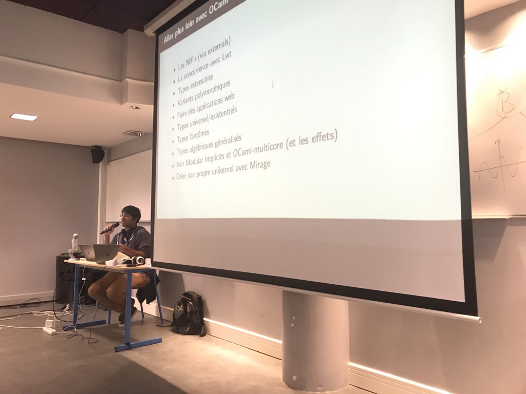 _tgautier's tweet photo. Magnifique présentation (tant attendue) de OCaml par @vdwxv pour @lille_fp #6 https://t.co/AA1hjlWh6g