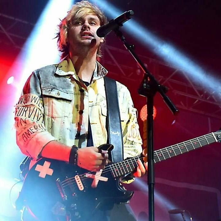 Michael's Squad tweet media