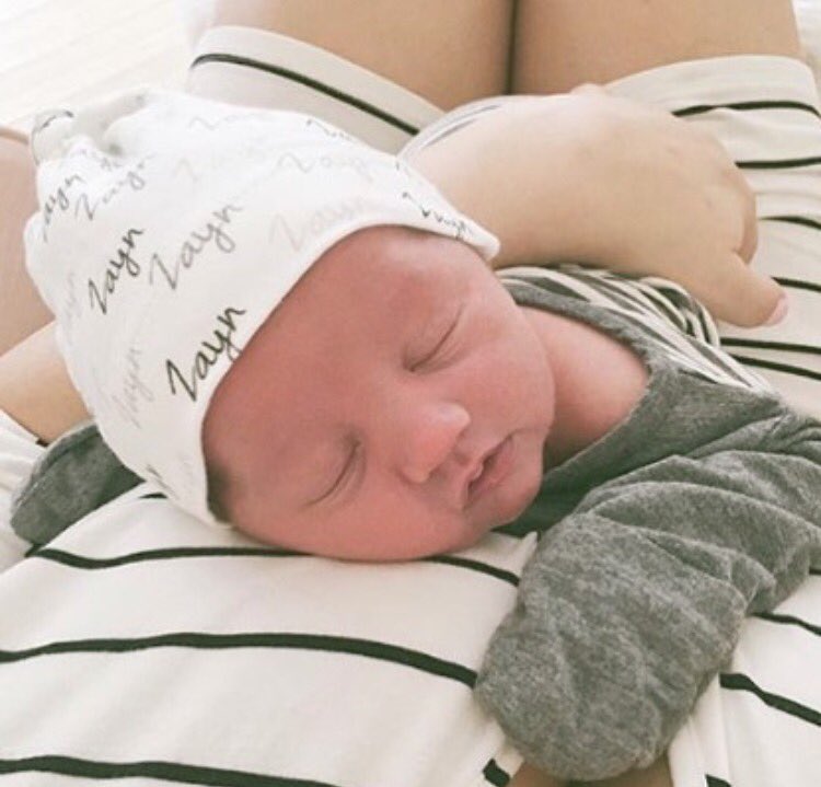 Monday got me like😴😴😴 #isitnaptime #bocobaby   Loving little Zayn snuggling up in their Boco gear 💖