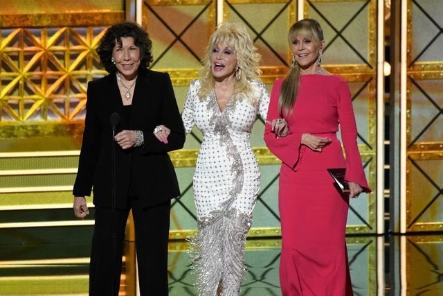 anna_boyer1's tweet photo. #Hollywood as #FAKE as #DollyParton @DollyParton #WeThePeople are #FedUp with your #AntiAmerican #Crap #UntalentedPOS #BoycottDollyParton https://t.co/v6LKuFvYmn