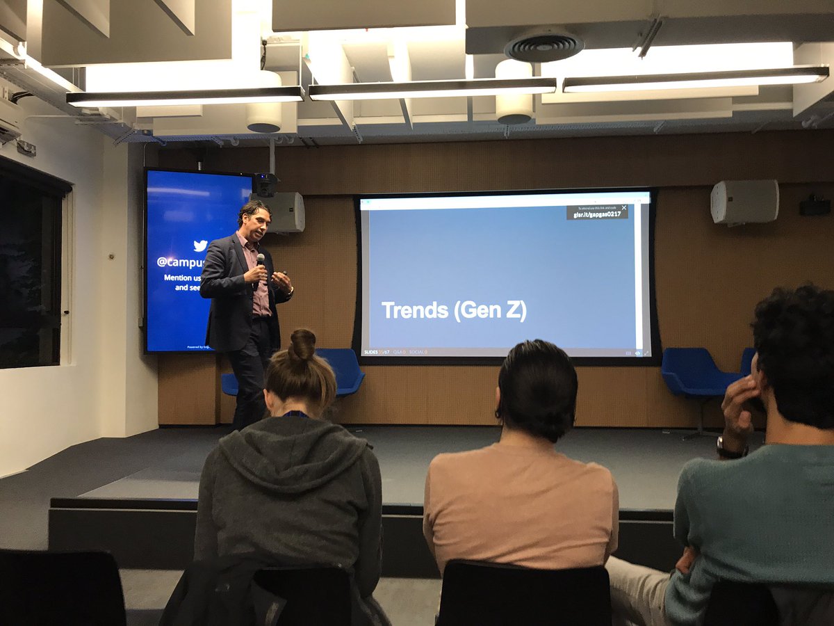 AmeliaCook's tweet photo. Next up at the @HipHacHus #GAPGAS: @elliott_king from @MintTwist takes us through some digital marketing trends emerging from Gen Z https://t.co/hubrHUnRXM