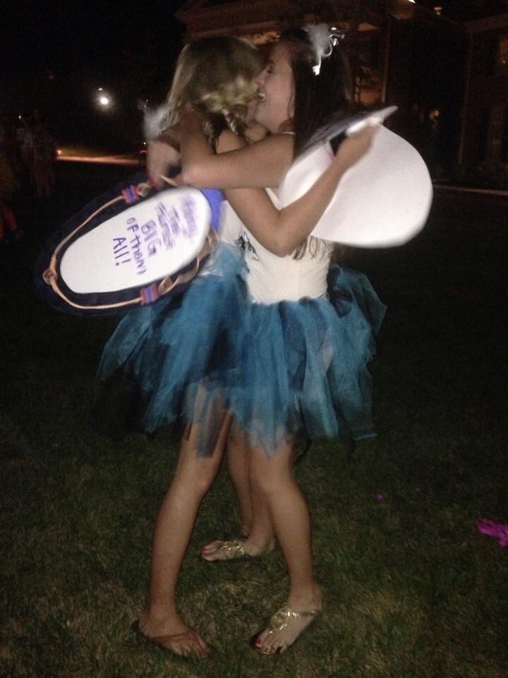 abbydrexler13's tweet photo. Holy Guacamole, I got @laurabeth74 as my little 3 years ago! What was I doing in life before you?? Always and forever your biggest fan 💜 https://t.co/GGhVjShOi4