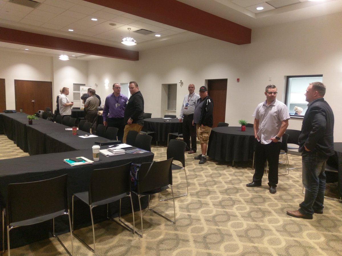 We made it! Here we go! 🤝 #networking #learning #BNISAlberta