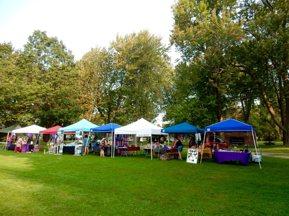 UB_DBM's tweet photo. We had a wonderful time during the South Buffalo Farmers' Market at the beautiful @bfloparks Cazenovia Park! https://t.co/q0AYdqHQiO