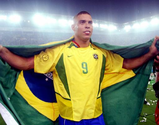kvng_capable's tweet photo. Ronaldo turns 41 today! 🎂

Games: 616
Goals: 414
World POTY (x3)
World Cup (x2)
Ballon D'or (x2)

One of the all-time greats 🇧🇷 https://t.co/8pfGwk822A