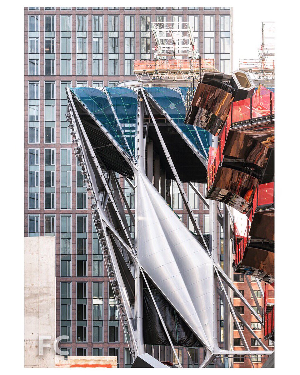 The first ETFE panel has been installed at The Shed at <a href="/_HudsonYardsNYC/">Hudson Yards NYC</a> by <a href="/dsrny/">DS+R</a> with the Rockwell Group. 
fieldcondition.com/blog/2017/9/18…