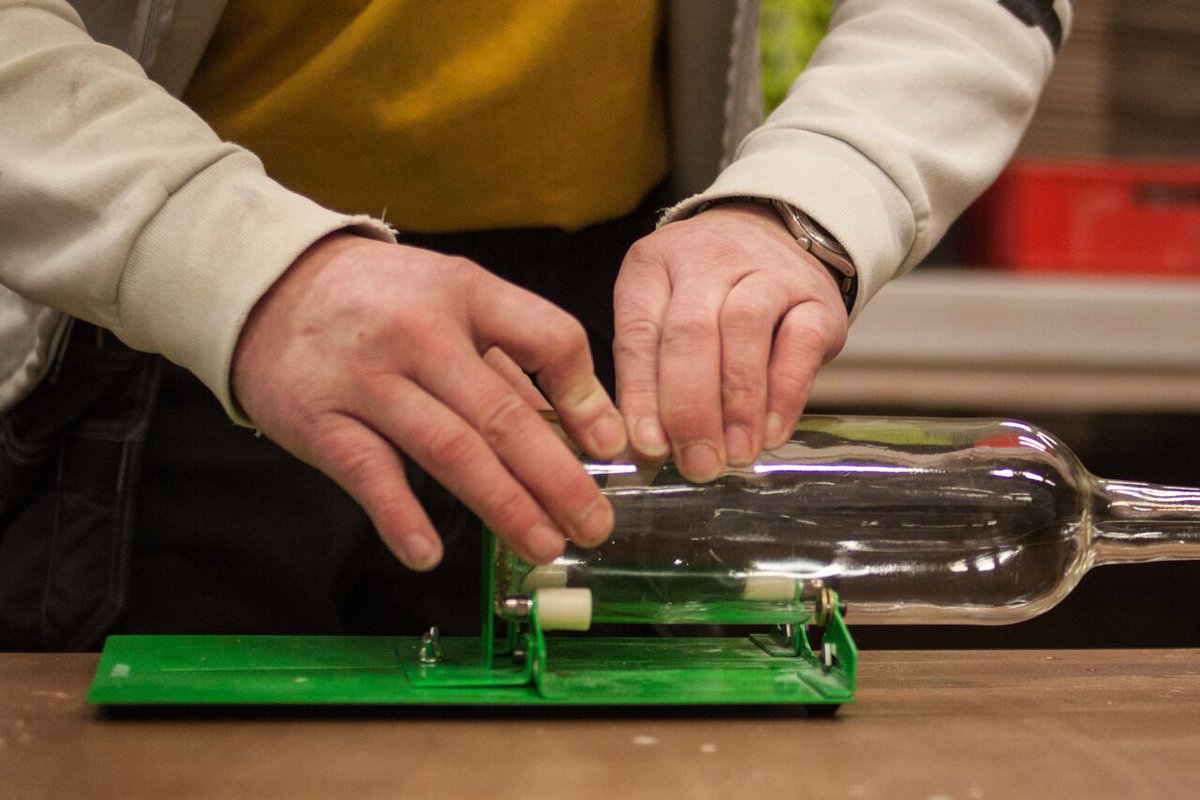 enactus's tweet photo. See how this @EnactusUtrecht team created jobs for the unemployed as they upcycled discarded glass! https://t.co/yXnh5f9eSs. #WeAllWin https://t.co/V69TgcZj4E