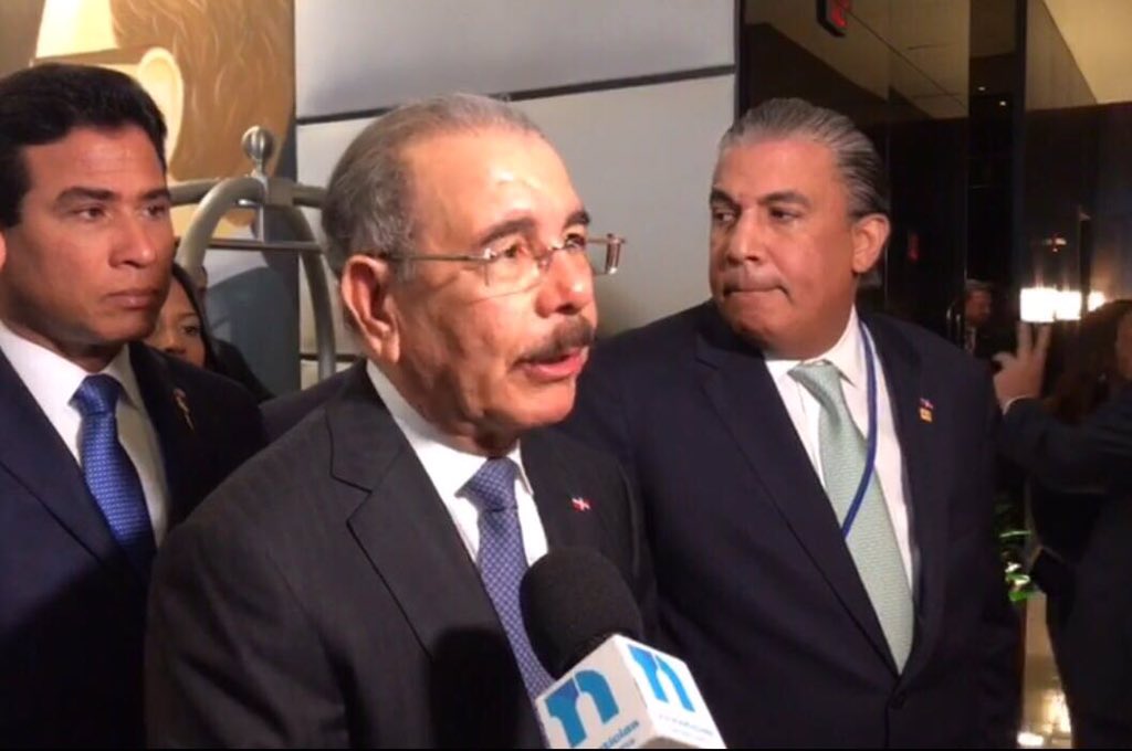 GobiernoDanilo's tweet photo. En segundo lugar: "que las acciones contra el cambio climático tienen que ser concretas". #DaniloEnONU https://t.co/ligVL06vmj
