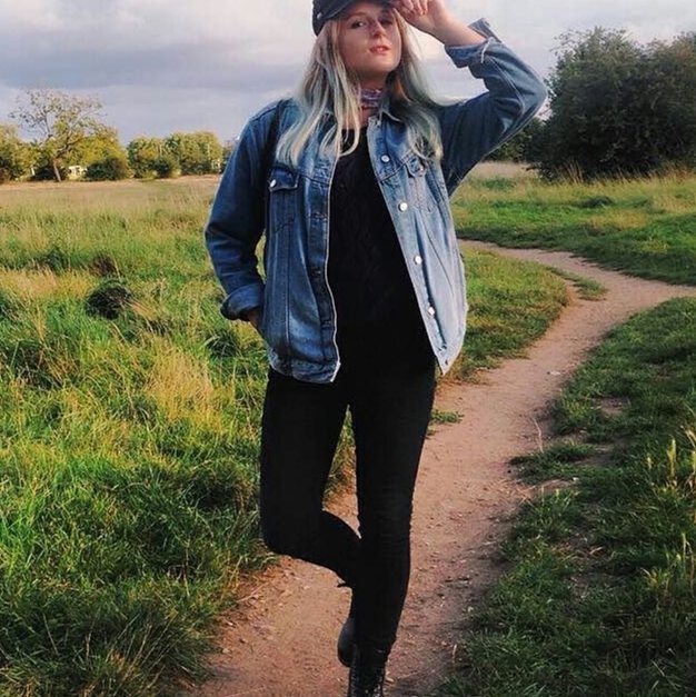 Impreshunz's tweet photo. @dovki in our black #denim
・・・
I used to walk into a room full of people and wonder if they liked me ... Now I look around and wonder if I … https://t.co/Hptup5WENq