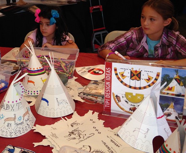 nelson_atkins's tweet photo. American Indian Cultural Celebration is Sun., Sept. 24 https://t.co/zneNzGGOdo | Performances, artists, storytelling. #HowWeDoKC https://t.co/dHIwFPOC97