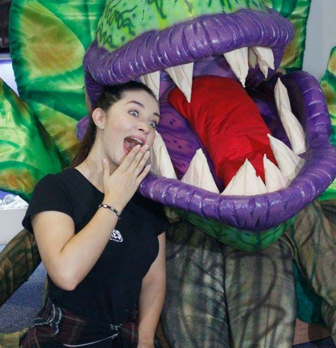 No te puedes perder la Tiendita de los Horrores con <a href="/DannyLujan/">Daniela Lujan</a>.
Compra ya tus boletos en <a href="/Ticketmaster_Me/">Ticketmaster México</a>