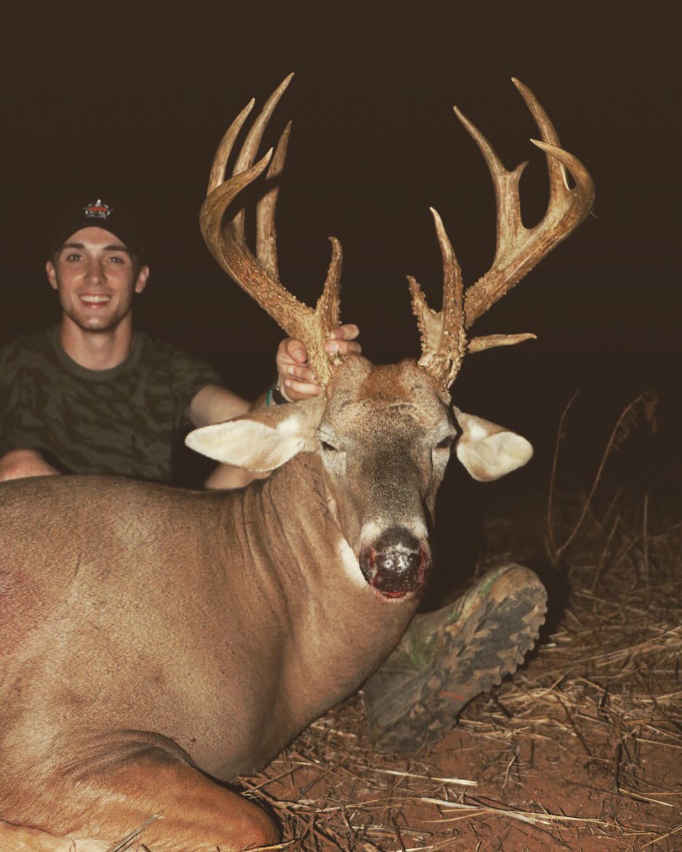 Dlassie5's tweet photo. Giving God all the glory for the opportunity to take this buck of a lifetime Saturday night! 13 score-able points &amp; 177 1/8 gross score #BBD https://t.co/m9fVoIez7B