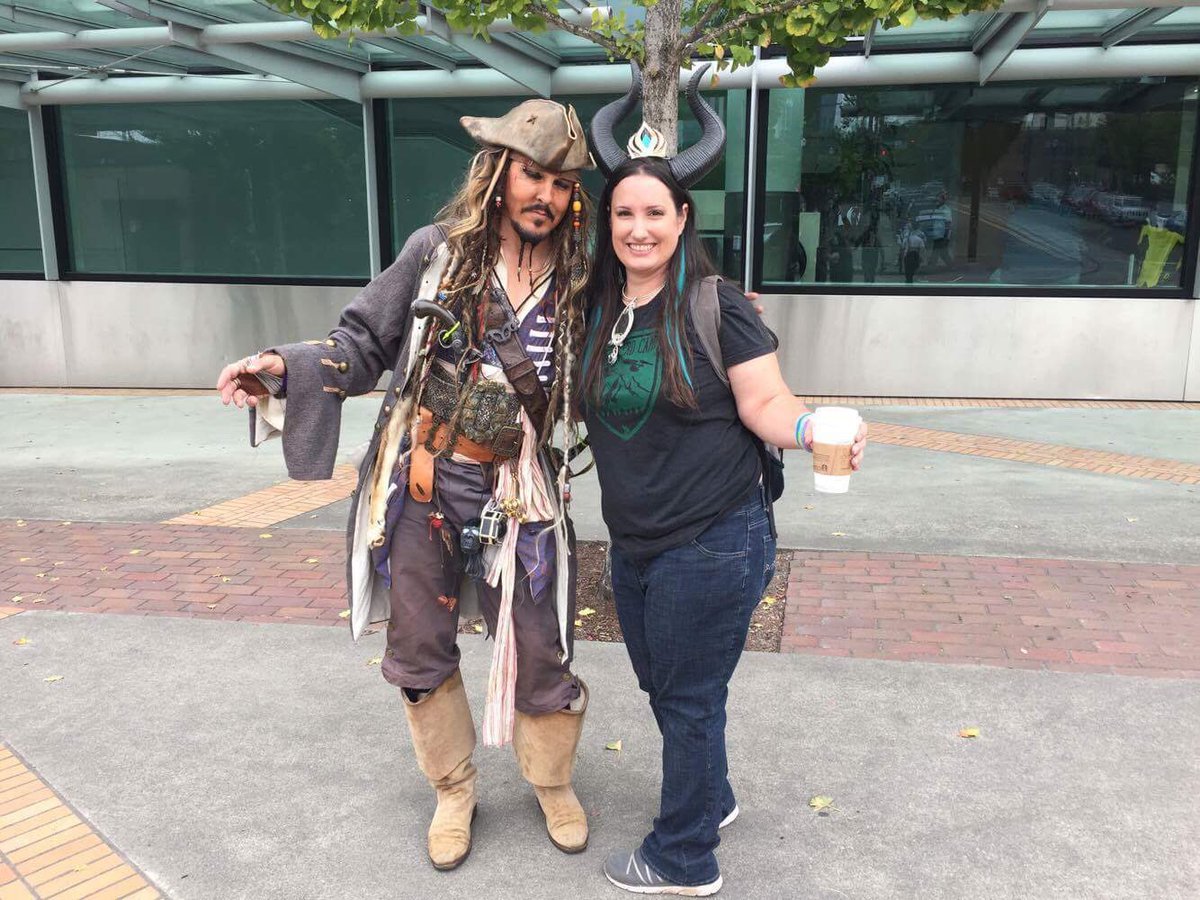 KimOfAllTrades's tweet photo. Pix from #RCCC17 https://t.co/bsDmW5YOs8