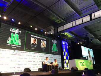 mervekarakaska's tweet photo. Ethereum kurucusu Vitalik Buterin sahnede. #Disrupt17 https://t.co/SU9tFev6k6