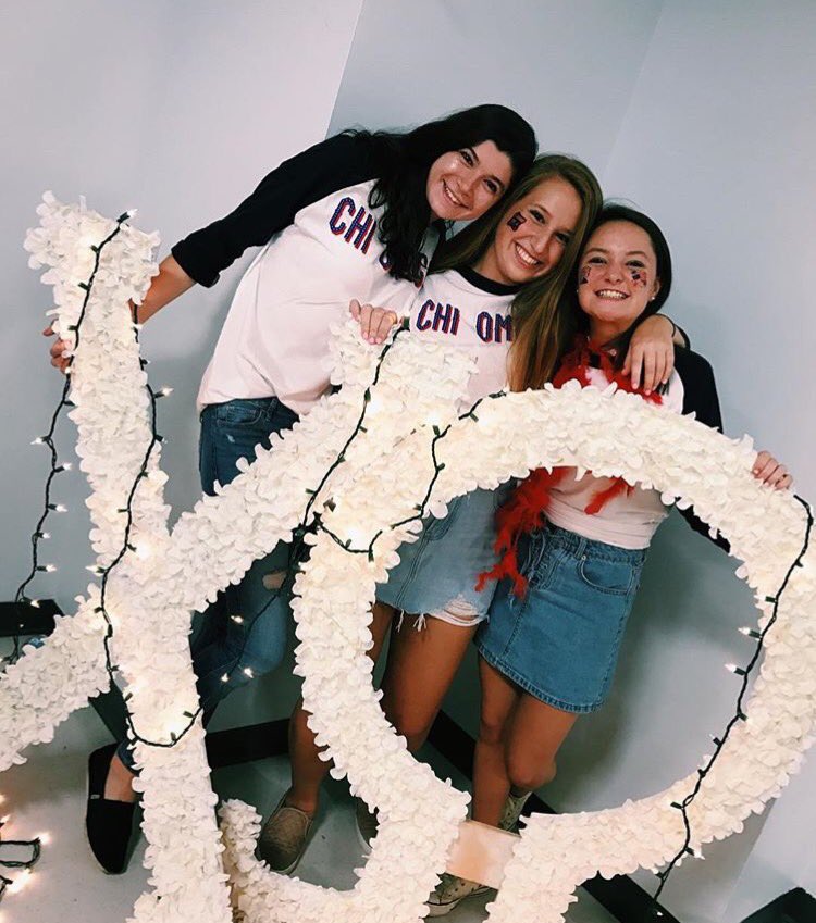 ChiOmegaKappaMu's tweet photo. welcome home hootie cuties ❤💛 https://t.co/ssxrAj8h47