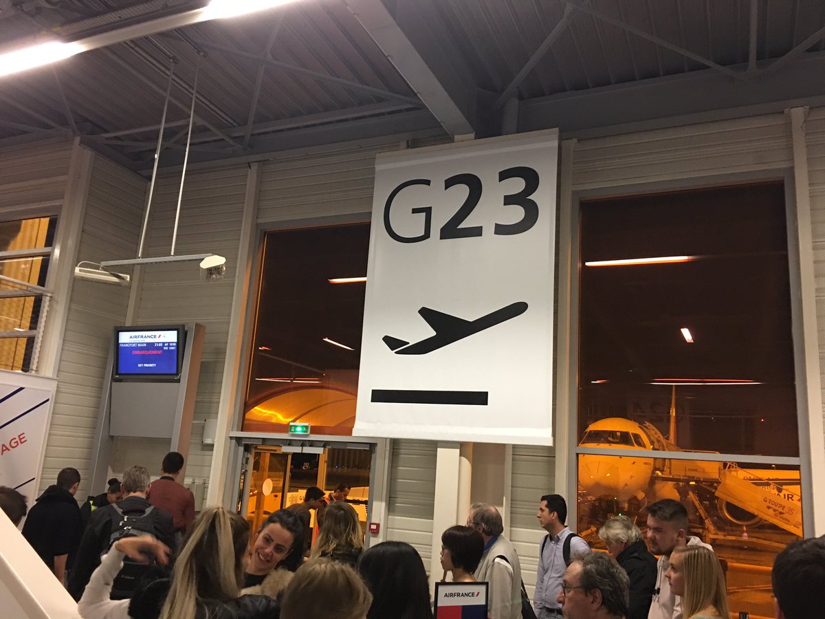 T3RevNeverEnd's tweet photo. Bye bye Paris! #TYPO3 #T3AMD https://t.co/u0ufuQSjyK