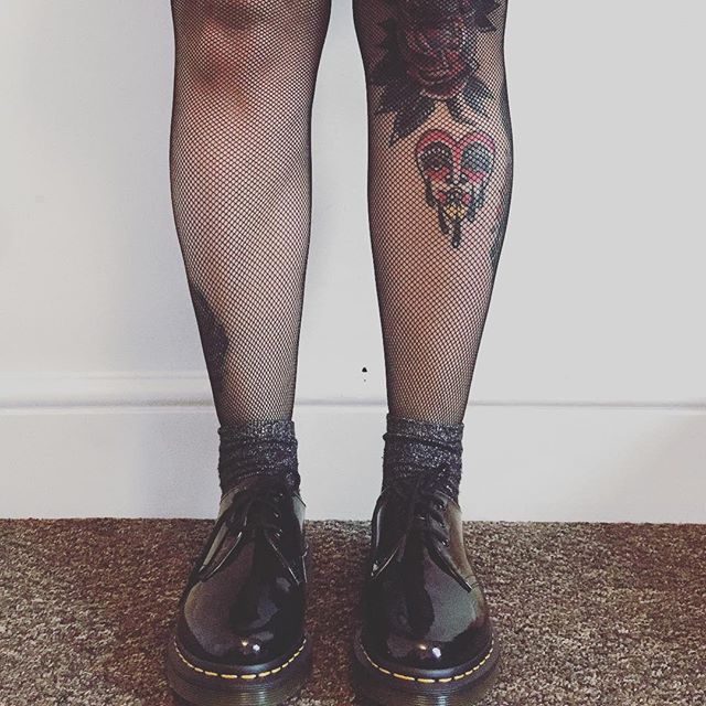 ShoesbyMail's tweet photo. Docs and Socks 🙌❤️ #docsnsocks #docmartens #drmartens #styleinspiration #bloggerstyle #fashioninspo Photo by 📷: @daniipackman https://t.co/4l6i8IE2FW