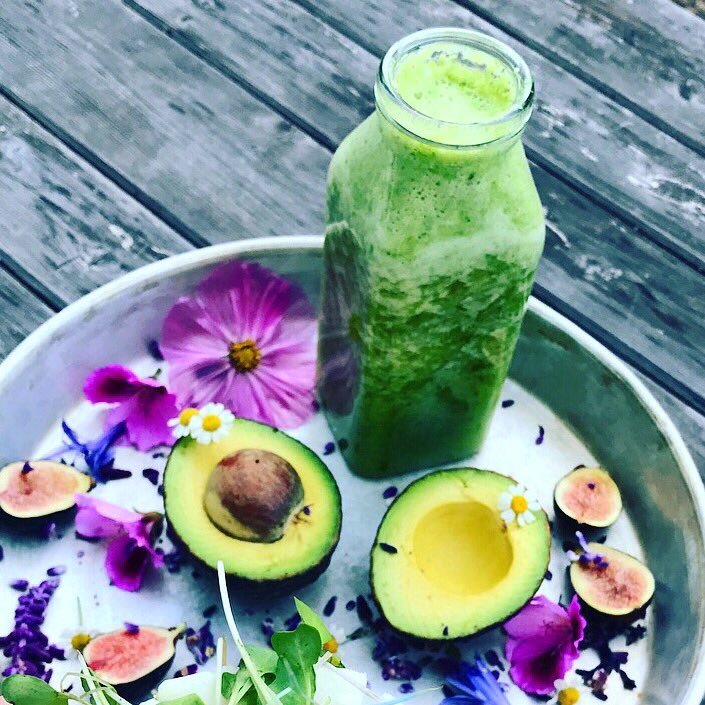 lemishmash's tweet photo. #avomonday #detox #green #greendetox #MondayMotivation #buddha #vegan #vegansofig #healthy #healthyfoodporn #foodporn #love #amazing #monday https://t.co/M7gDcqGZqD