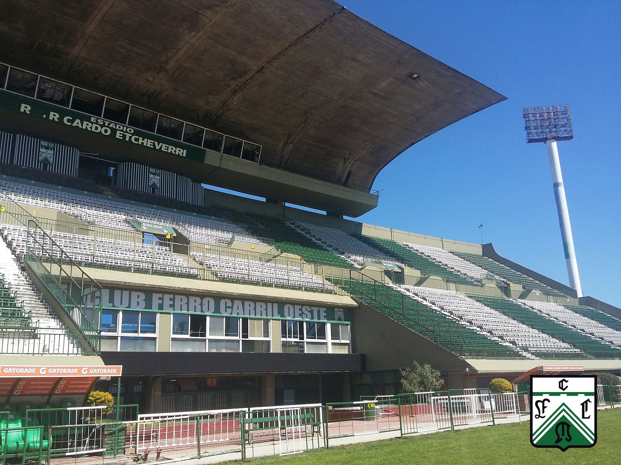 Ferro Carril Oeste on X: Hola @OficialCAP! Recibimos este regalo en  Caballito. Muchas gracias y estamos orgullosos de compartir orígenes  ferroviarios con ustedes 🚂😉  / X