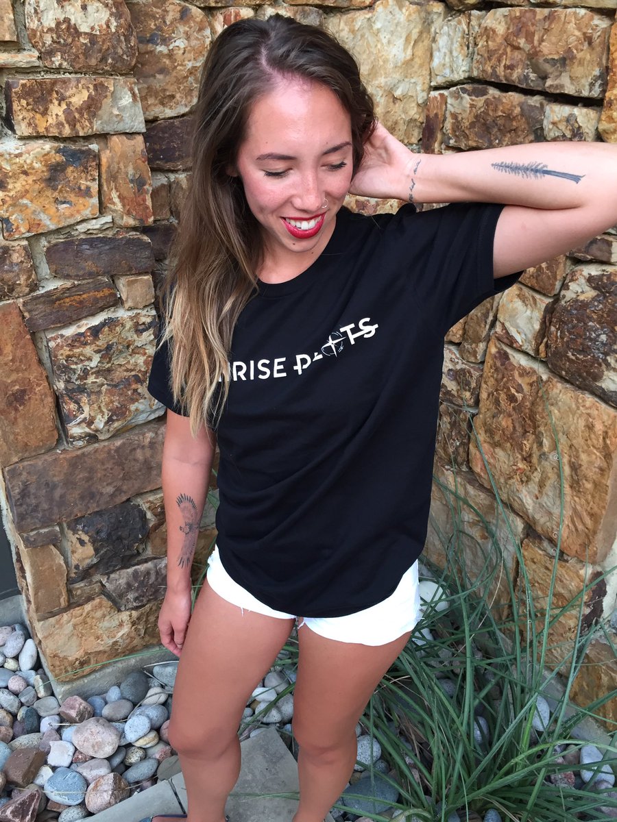 SunrisePilots's tweet photo. Merch site is up!!! Wanna look as good as these ladies?! Hit up our store: 

https://t.co/9QTljZCkit

#merch #bandtee #tee https://t.co/PTzuVXQ1wS