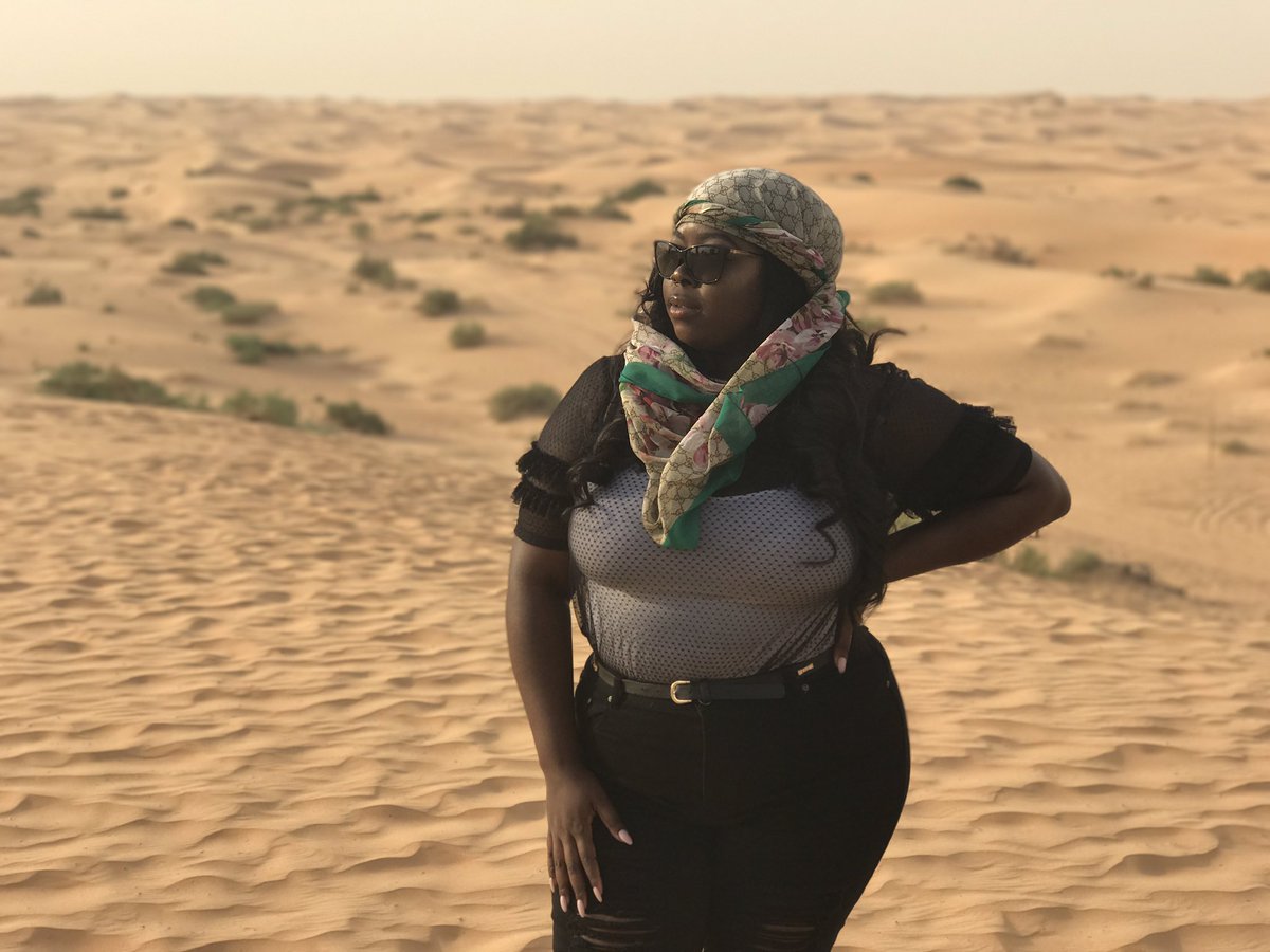 CurlsAndPearls7's tweet photo. #MelaninMondays in Dubai ๐ช๐ฆ๐ช #ItWasHotAF #AndTheCellServiceWasJanky #HighlightWasPoppinThough https://t.co/5RBpWy1yHl