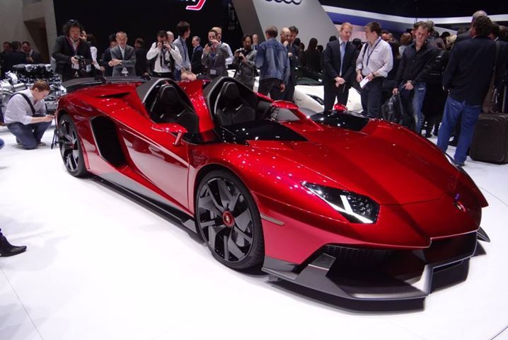 FidanzaPerform's tweet photo. Lamborghini is close to announcing its next limited-edition ! 
#Lamborghini #supercar #Fidanza https://t.co/UWEKQNGiNT