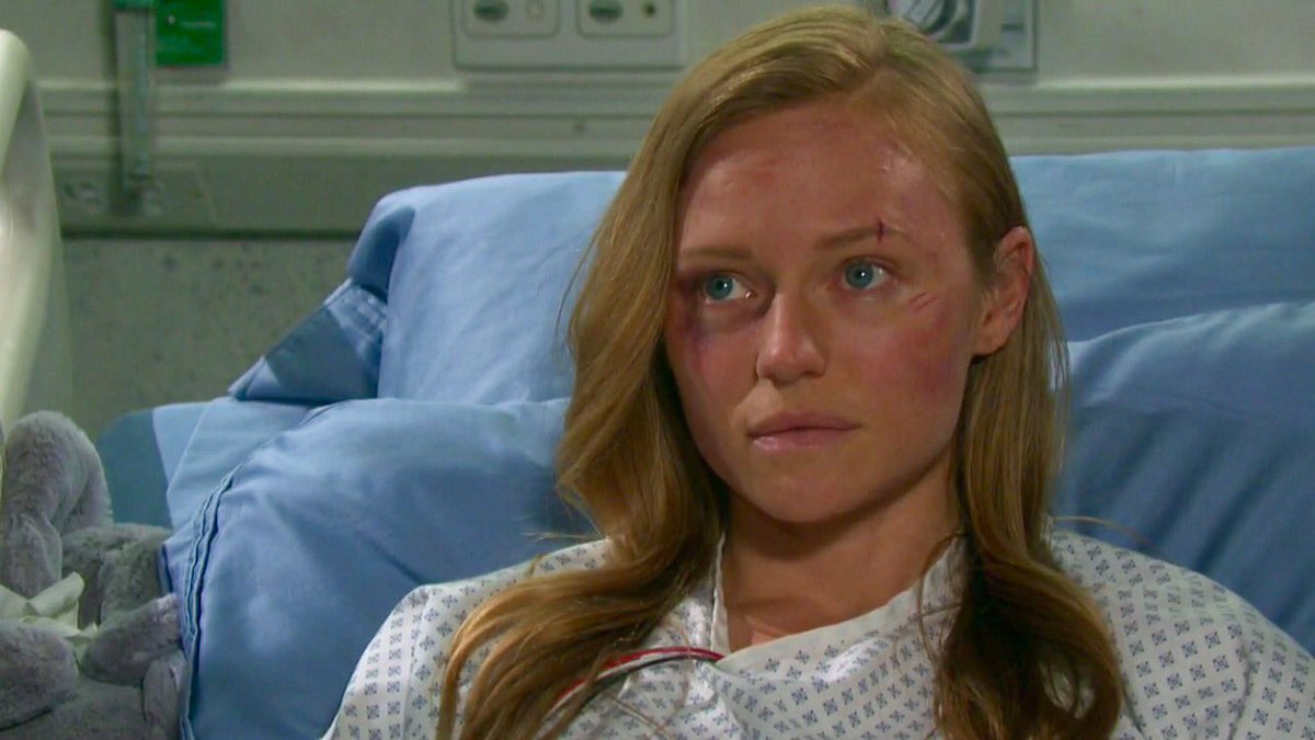 marcimilfans's tweet photo. #mondaythrowback 8/18/17 #Days #Abby #Julie #Andre #picturespam https://t.co/dxdrw5Ofe1