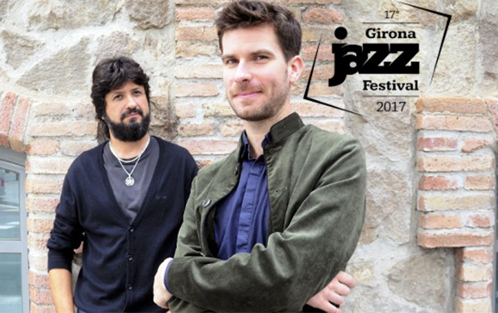 casamusicagi's tweet photo. Aquest dijous, el @GironaJazz porta en concert a CHICUELO i MEZQUIDA a la pl. dels Jurats. + info: https://t.co/V7eRHA3aHW https://t.co/Ganj2ghRZw