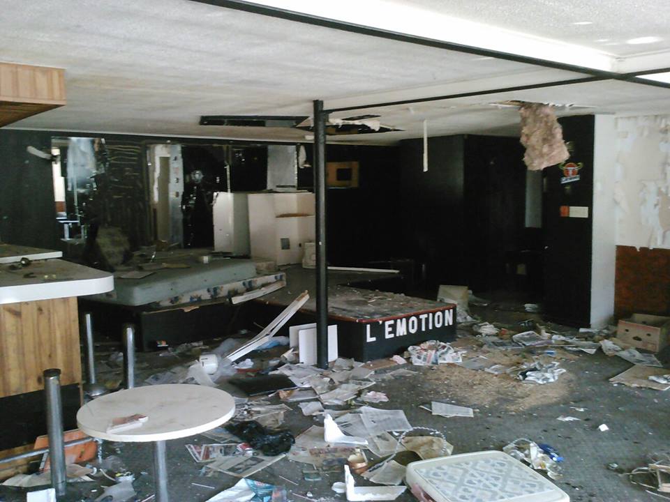 Marathon_Hockey's tweet photo. L'ancien bar l'Émotion de L'Isle-Verte, situé sur la route 132, sera démoli demain matin. Une page d'historie se tourne... #cielfm #fm107 https://t.co/OFw86U01kt