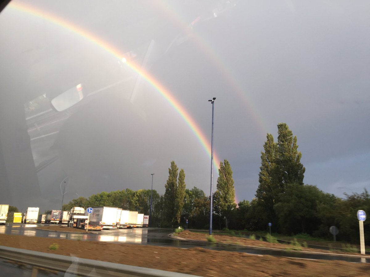 debisfangirling's tweet photo. @AlexErnst2 I saw a double rainbow today, thought i would share it @AlexErnst2 @AlexErnst https://t.co/T8sOJRJ1oW