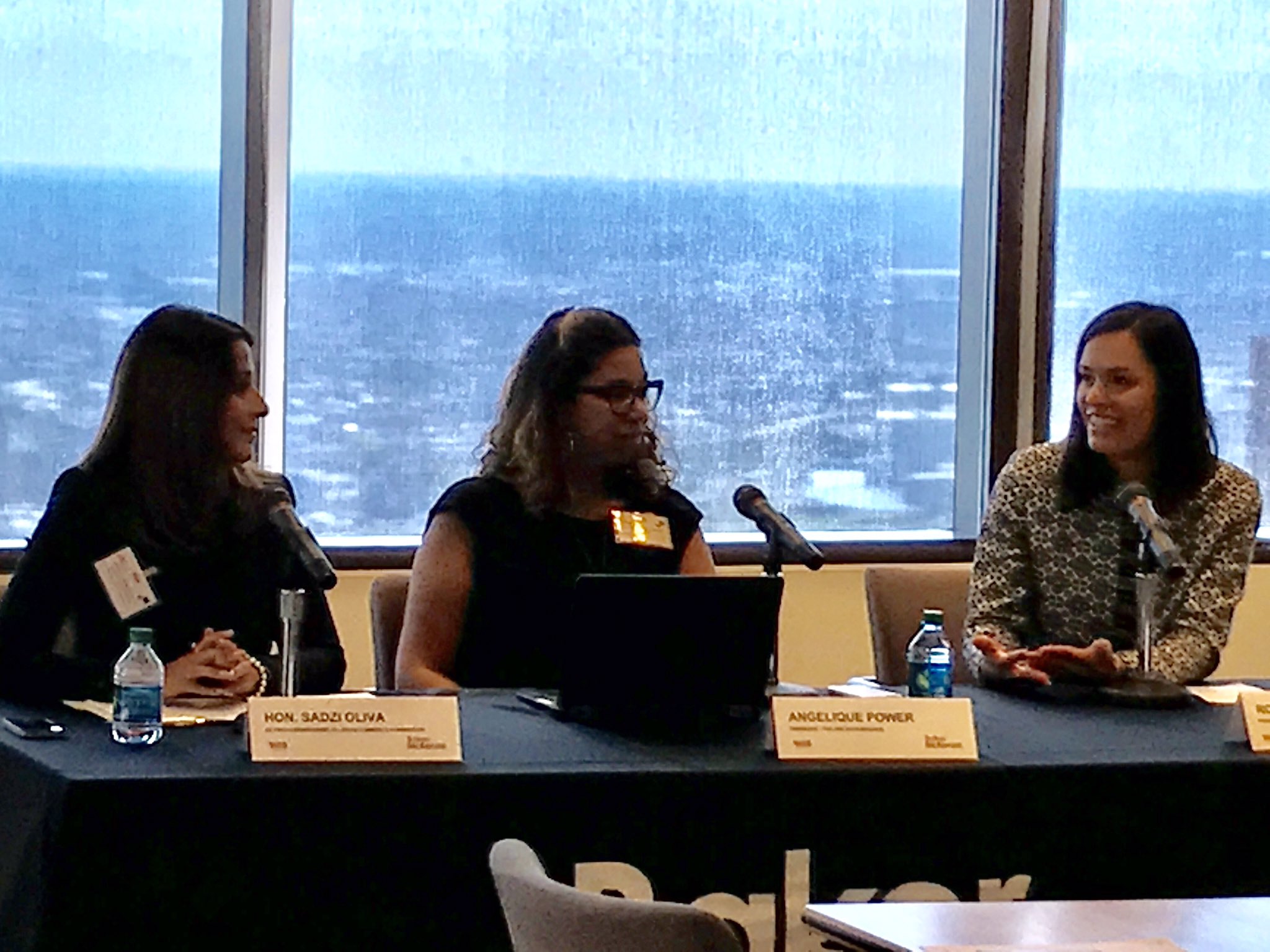 Womens Energy Summit в Twitter "Leaders expect hard work, problem