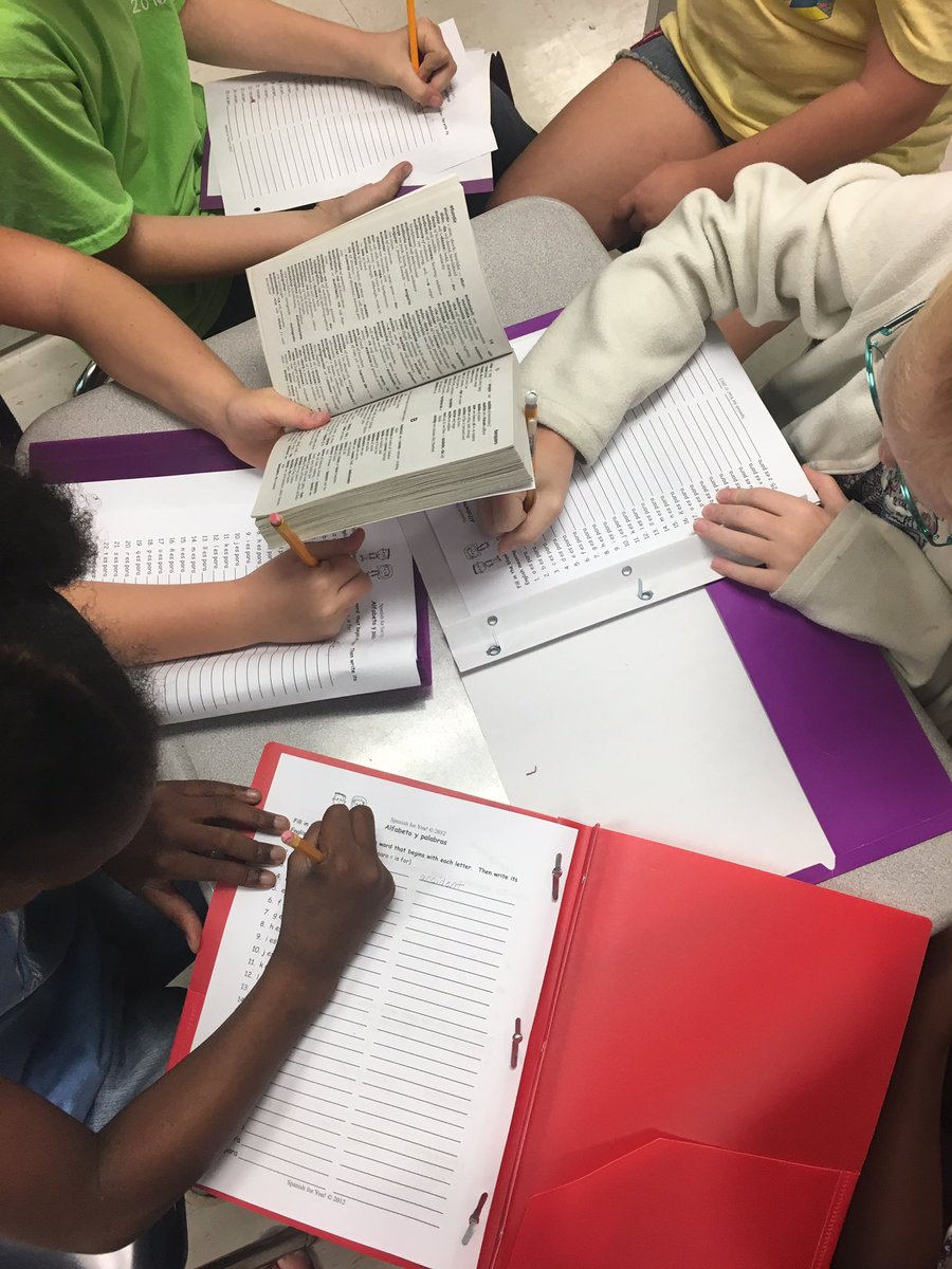 disneynut85's tweet photo. First meeting of the Legacy Spanish Club @LegacyElement @MadCoSchools #BeBoldMCCS https://t.co/7l7AE3T0Hk