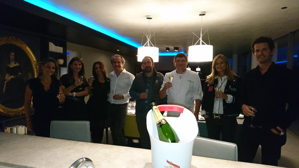 Tous au Restaurant tweet media