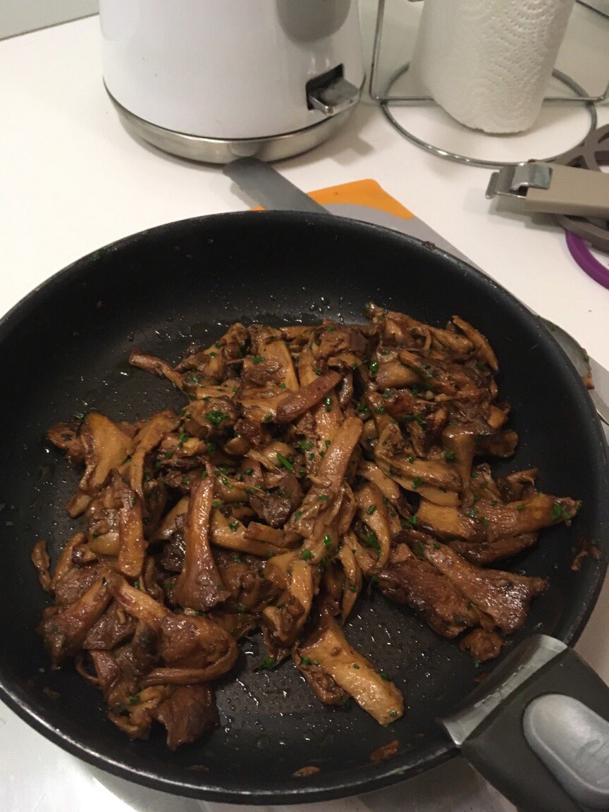 Tous au Restaurant tweet media