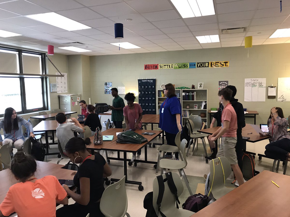 jencook80's tweet image. 8th period- Hosted gallery walk in math. Verbal descriptions ➡️ tables &amp;amp; graphs. @mgmgators 🐊 #mathrocks @eleducation