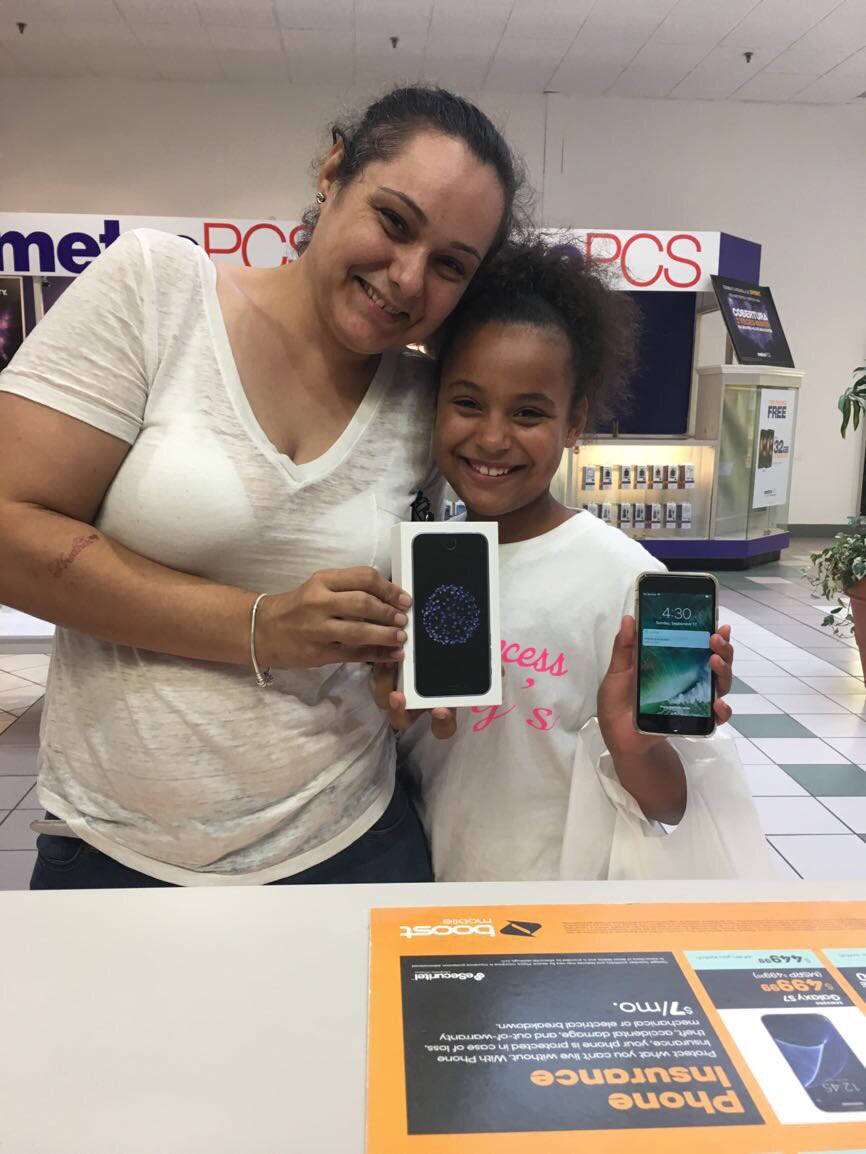 Atvanced's tweet photo. We mean business! iPhone volume seller! #FlipOffTaxes #icansellit$ @vtruongcao @SPG_Benny @jjonesvip #VIPwireless #boostmobile https://t.co/OXctHvSFhw