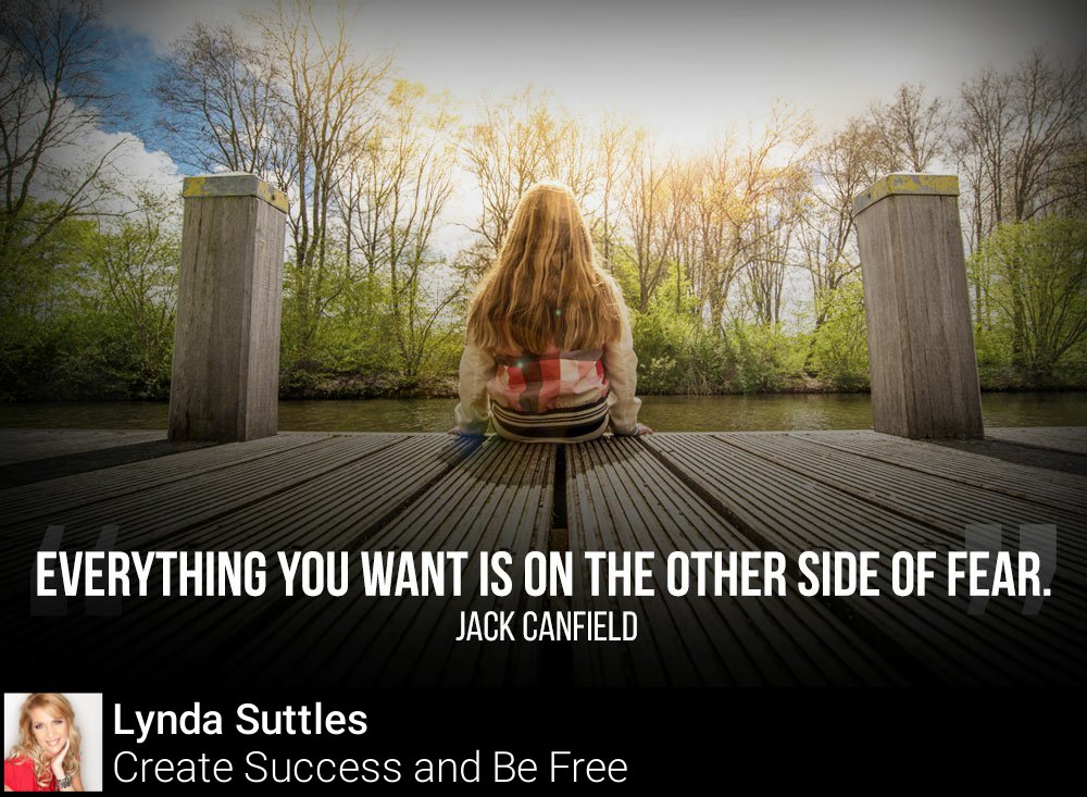 bossbabefuel's tweet image. 100% of your goals, dreams, and desires live ONE STEP beyond fear.