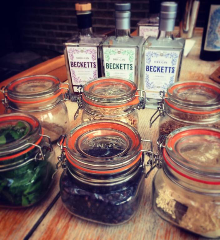 #gin tasting at @thecanburyarms this evening!