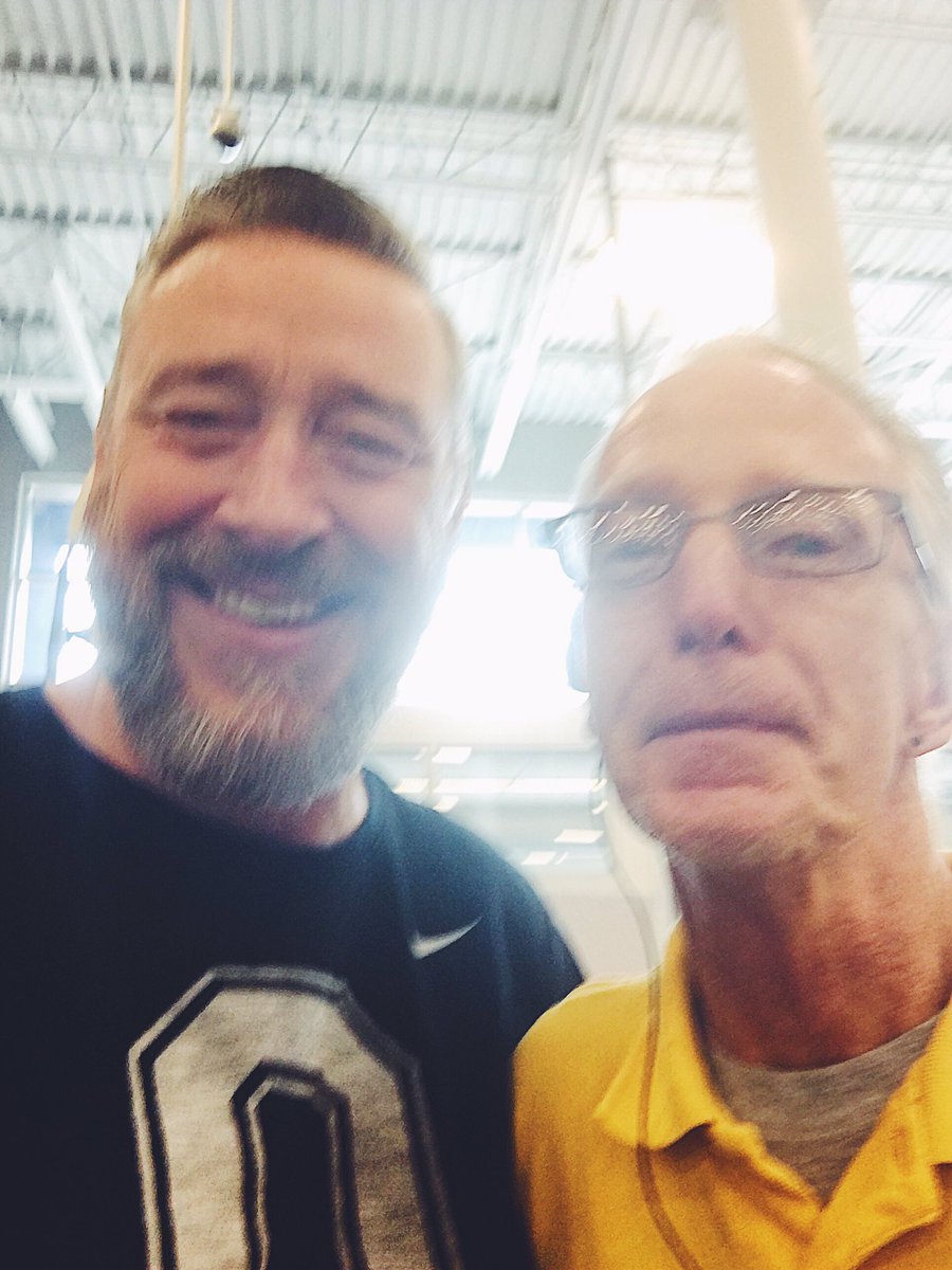RealRodParsley's tweet photo. Met this man 12 years ago at a restaurant. He had me pray for him to stop smoking, quit that day & hasn't had any tobacco since! #PraiseGod https://t.co/qjfFceZAOt