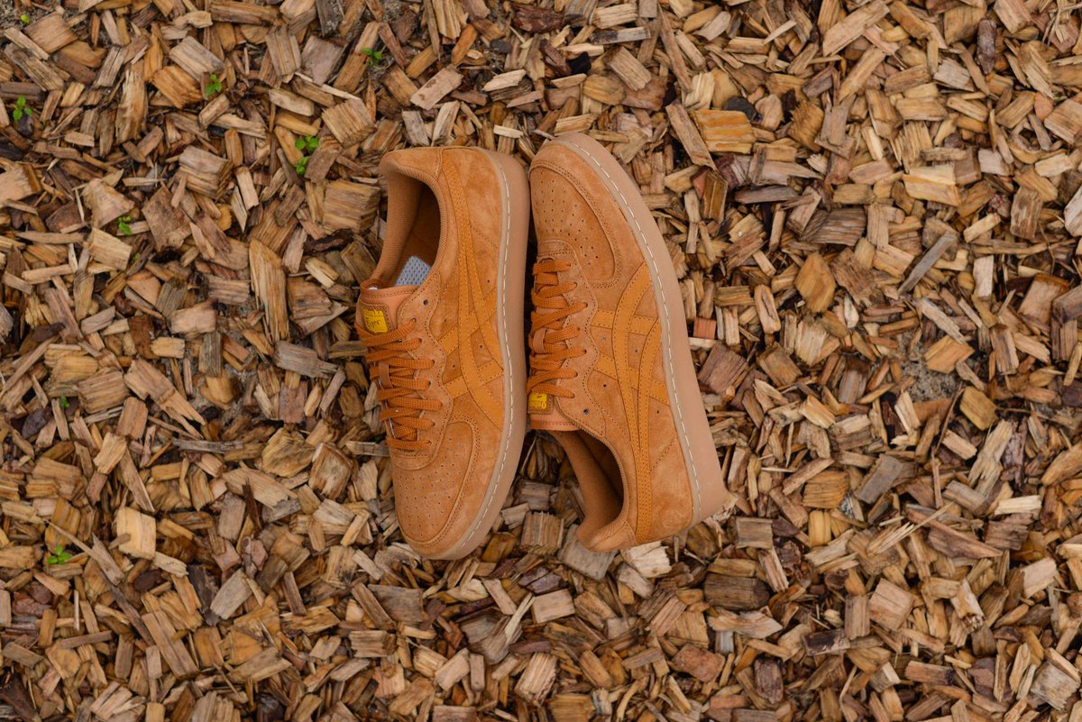 onitsuka gum sole