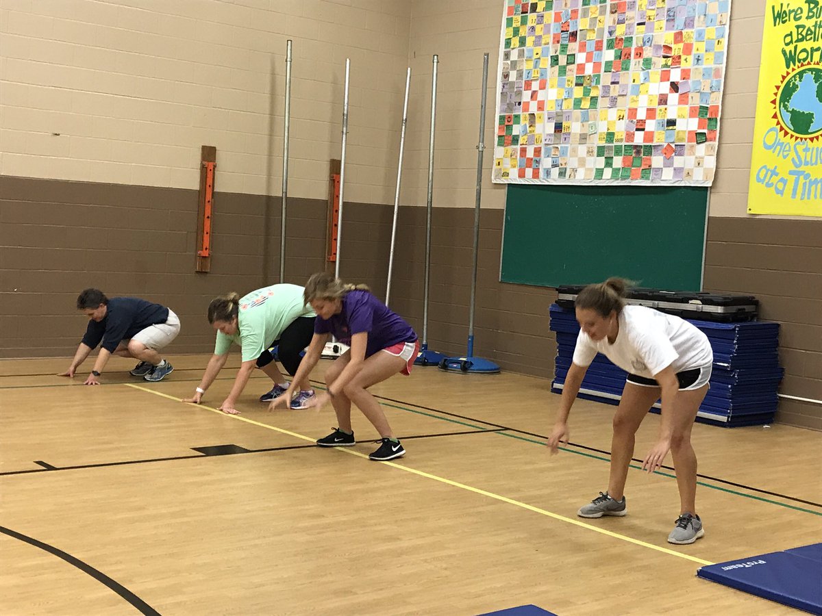 mrshowardRBE's tweet photo. @ArtMrsCarey, @MossRBE, and @MrsKobermannRBE ended their Monday on a healthy note with @legacybryce @rbebears https://t.co/GddakEQEl0