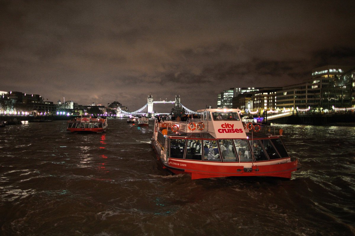 southbanklondon's tweet photo. You can grab a £10 Adult &amp; £5 Child ticket for @citycruises if you book before 24 Sept! Follow link for details > https://t.co/Irdylx2hsO https://t.co/LW92TwYLcO