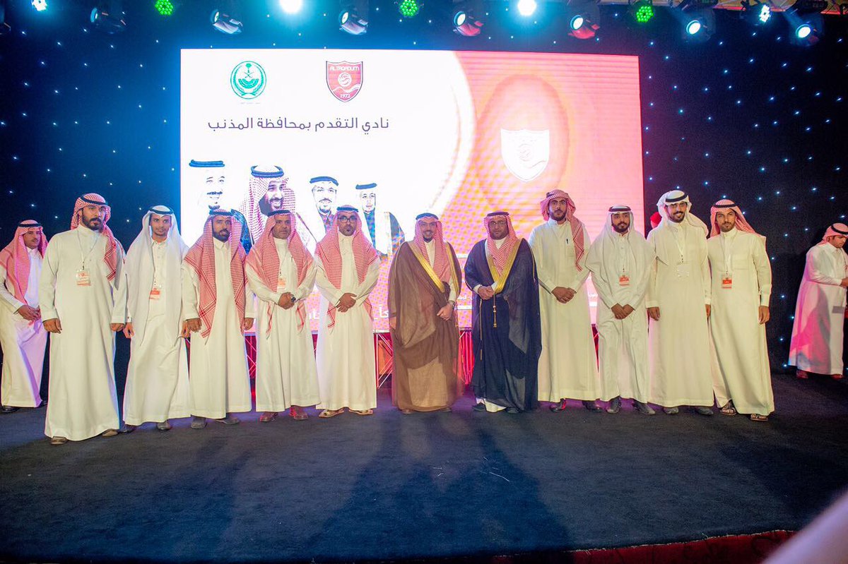 EmarahAlQassim's tweet image. #امير_القصيم : الاندية الرياضية ليست مهمتها الانتصارات الرياضية فحسب بل تمتد الى المبادرات الوطنية التي تخدم  أمن  الوطن .