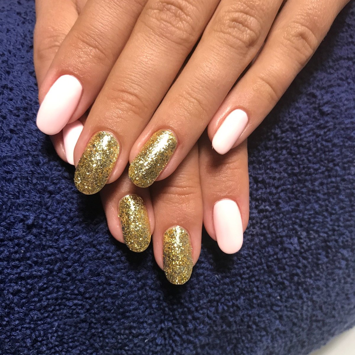 MyNailCouture's tweet photo. #mynailcouture #russiannails #russianmanicure #liquidfoil #ногтилосанджелес #fashion #stylishnails #style #unhas #bonitasuñas #manicura https://t.co/0kymIMAGap