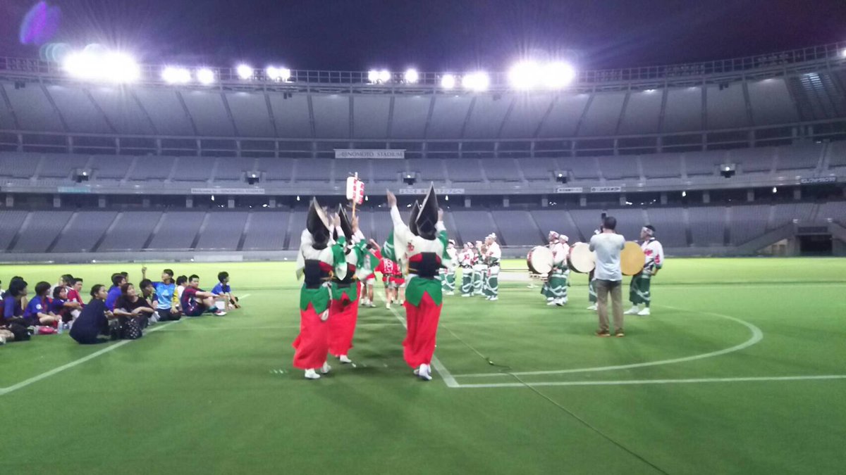 warakuren's tweet photo. #Waraku #danced at #ajinomotostadium for #Ghana, Enije's footsul closing ceremony. Thank you #Enije for inviting us again! It was fun! https://t.co/jH037FTJtM