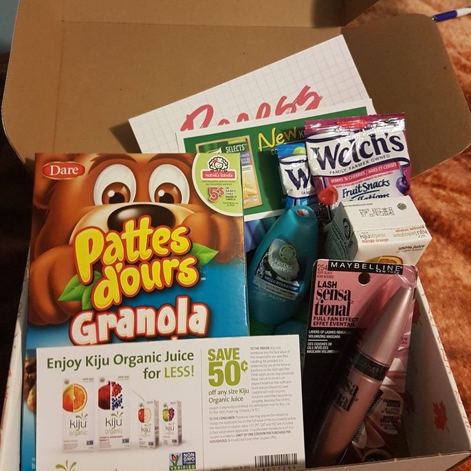 Ashaw03's tweet photo. voxbox loaded with goodies to try from Influenster #gotitfree https://t.co/NdfB5DlA4y