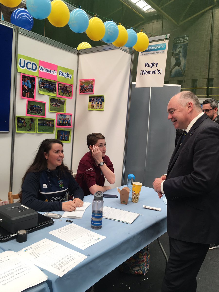 ucdsportsclubs's tweet photo. Thanks to our @ucddublin President, Prof. Deeks for visiting us today at the #SportsExpo17 #FreshersWeek17 @UCDstudents #GetInvolved https://t.co/SyWovZ0YUq