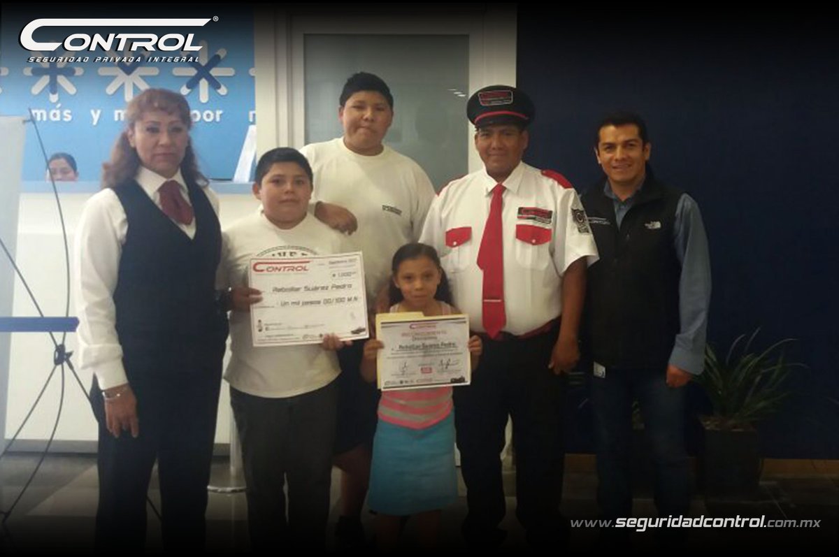 segcontrol's tweet image. ¡Felicitamos a nuestro Colaborador Pedro, del Aeropuerto de León, Guanajuato, por su nombramiento como Héroe Control! #HéroesControl