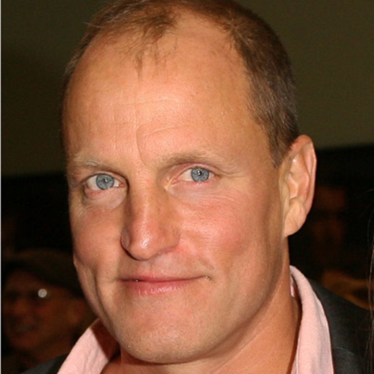 woody harrelson looks like owen wilson memes on twitter quot why this man s stomach look like woody woody harrelson looks like owen wilson memes on twitter quot why this man s stomach look like woody