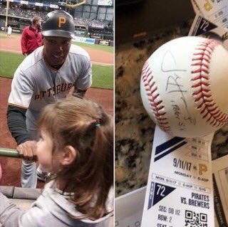 TheBsblr's tweet photo. I love baseball so much ⚾️💙 https://t.co/zCORCEXSKl